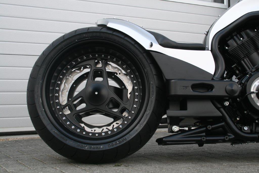 10-6000 Custom Wheel 3tlg. Design triple-X