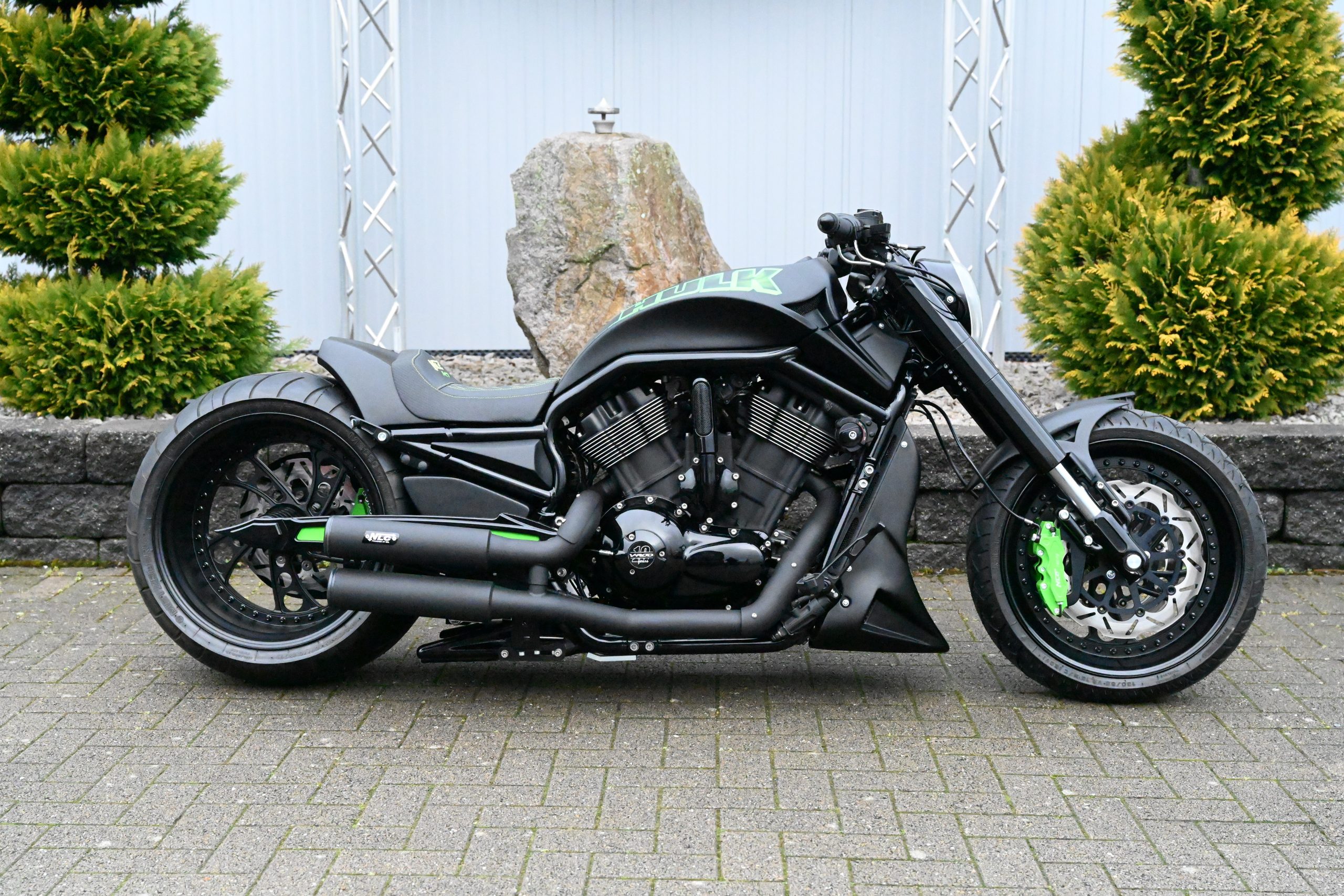 Exhaust System V-Rod "Low Exit" Stainless Steel Black Matt